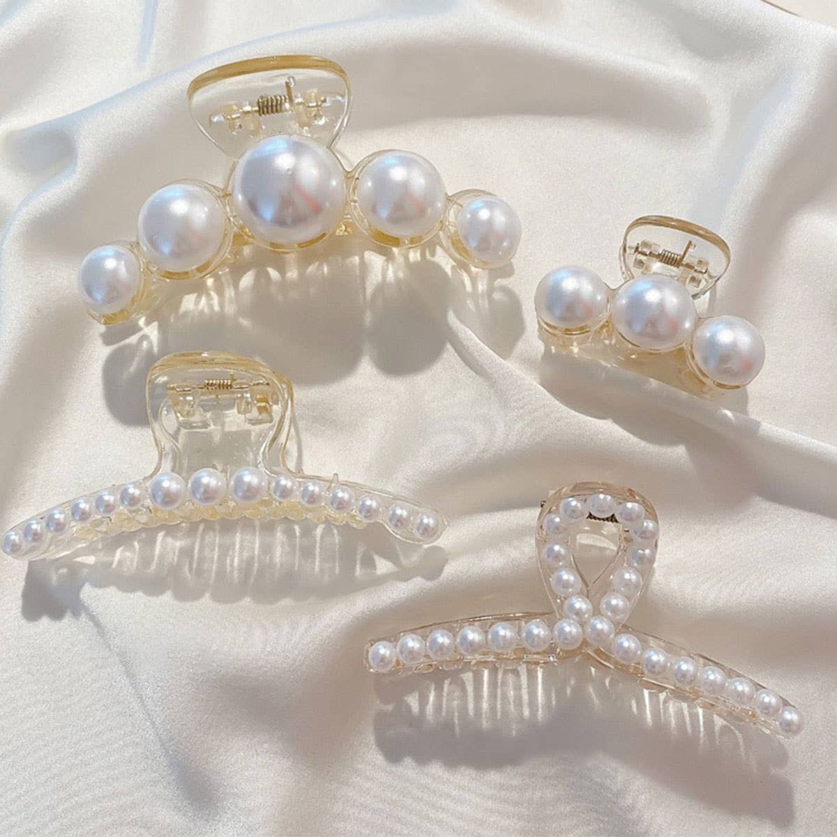 Pearl Acrylic Hair Claw Clip