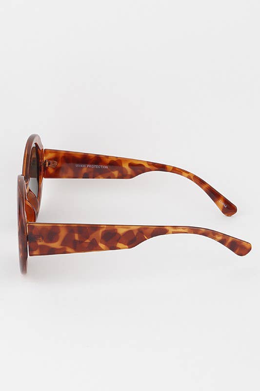 Bulky Round Sunglasses 7681: Mix color
