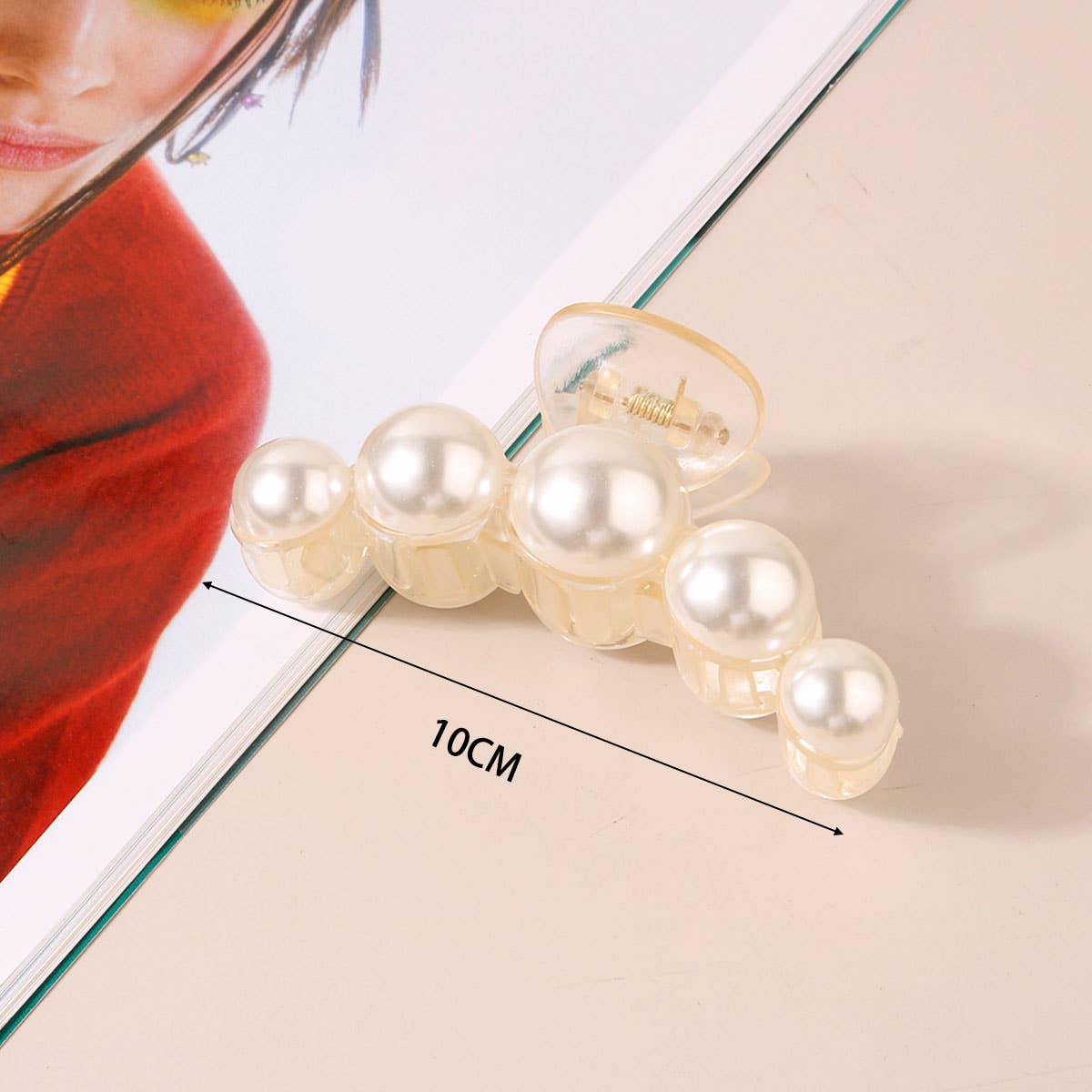 Pearl Acrylic Hair Claw Clip