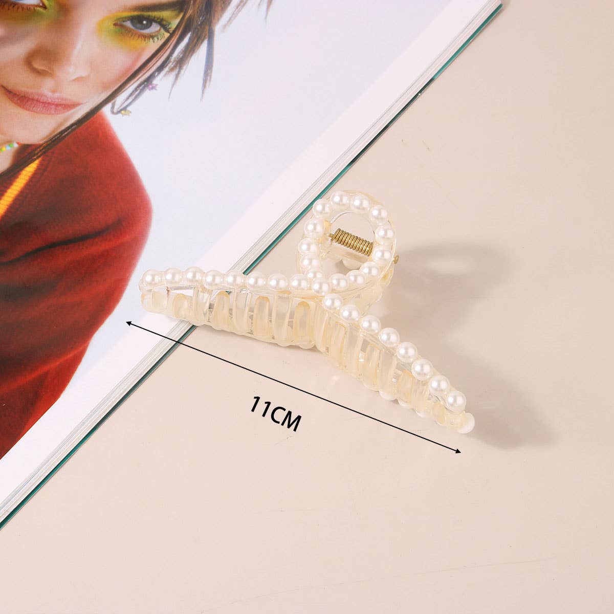 Pearl Acrylic Hair Claw Clip
