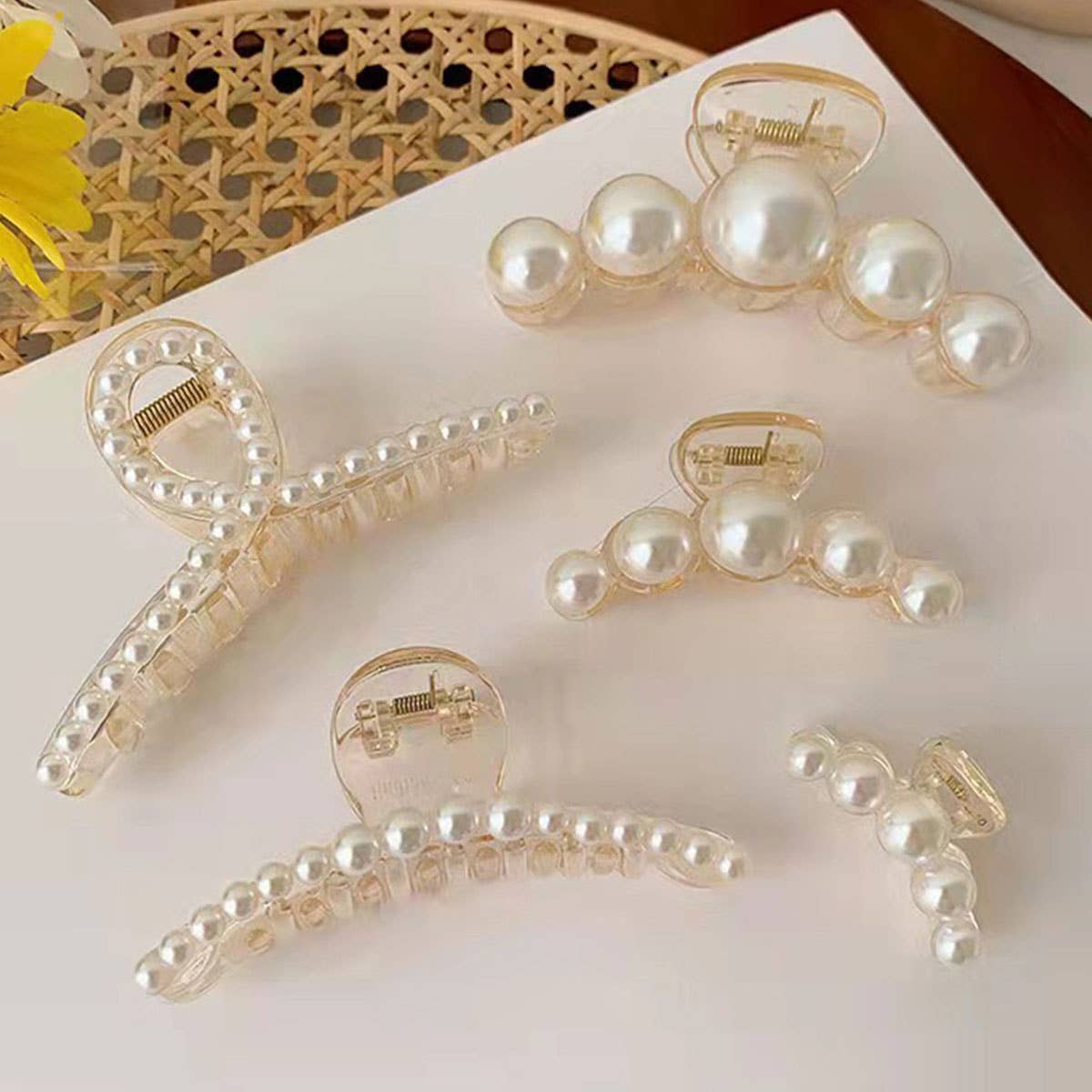 Pearl Acrylic Hair Claw Clip