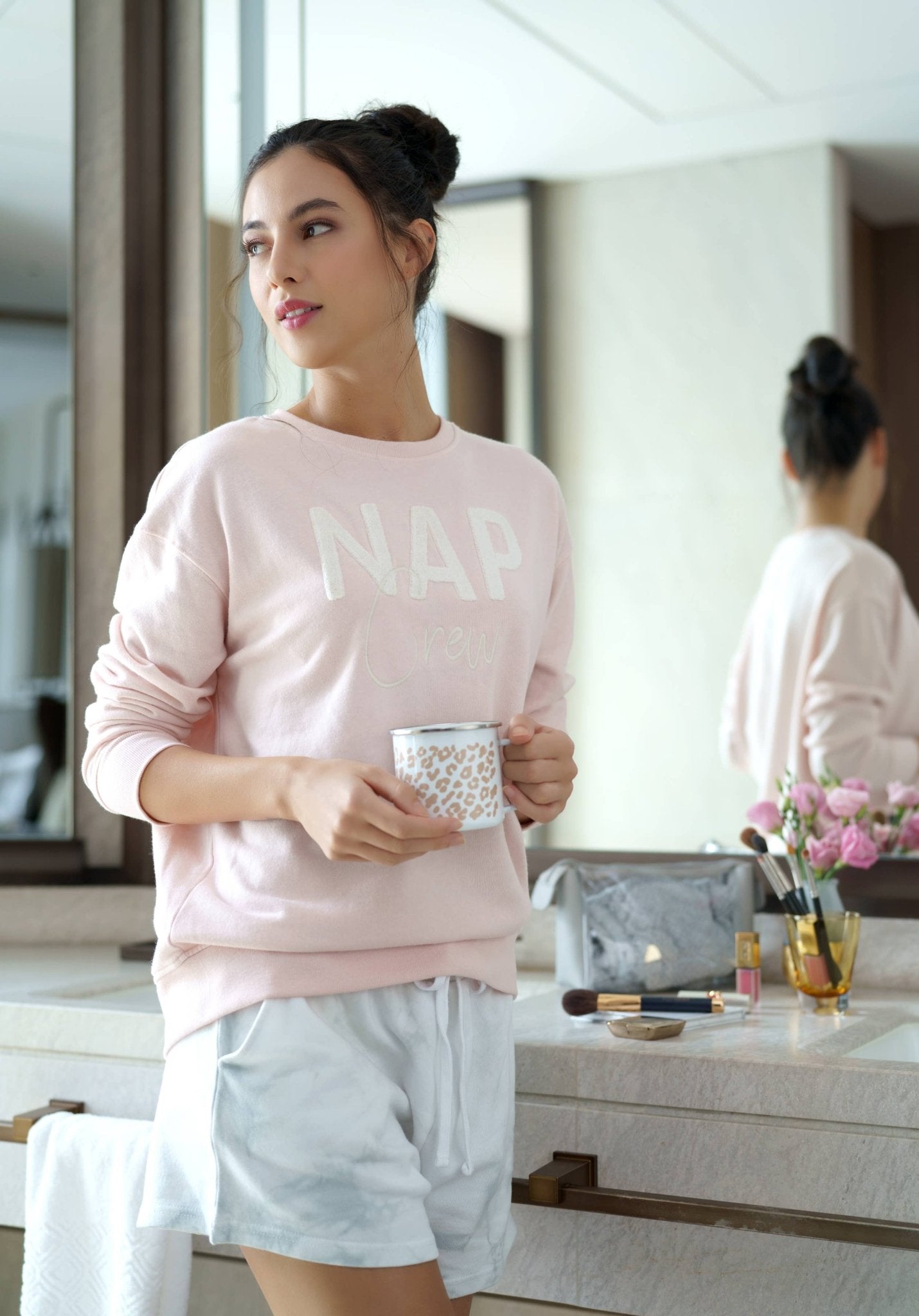 "NAP CREW" SWEATSHIRT, BLUSH: Blush / Large