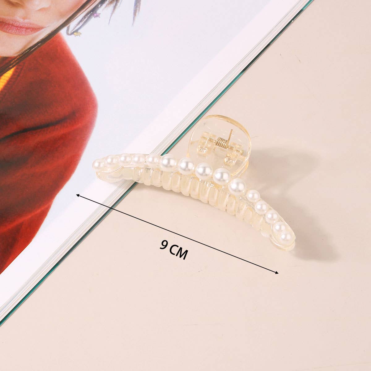 Pearl Acrylic Hair Claw Clip