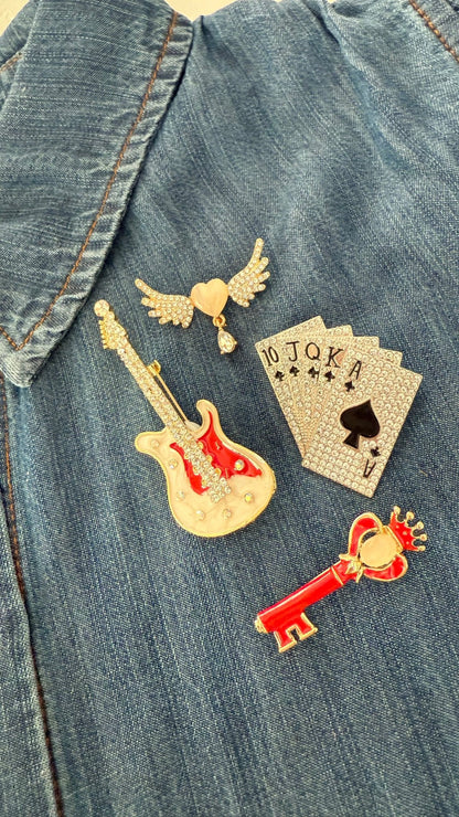 Crystal Electric Guitar Brooch