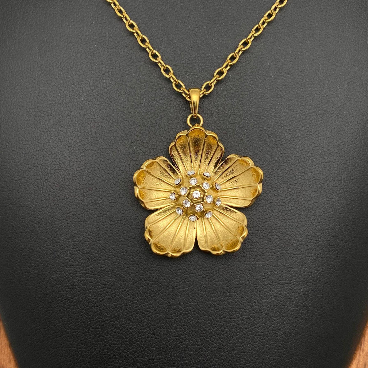 Flower Charm 18K Gold Plated Stainless Steel Necklace - FGS