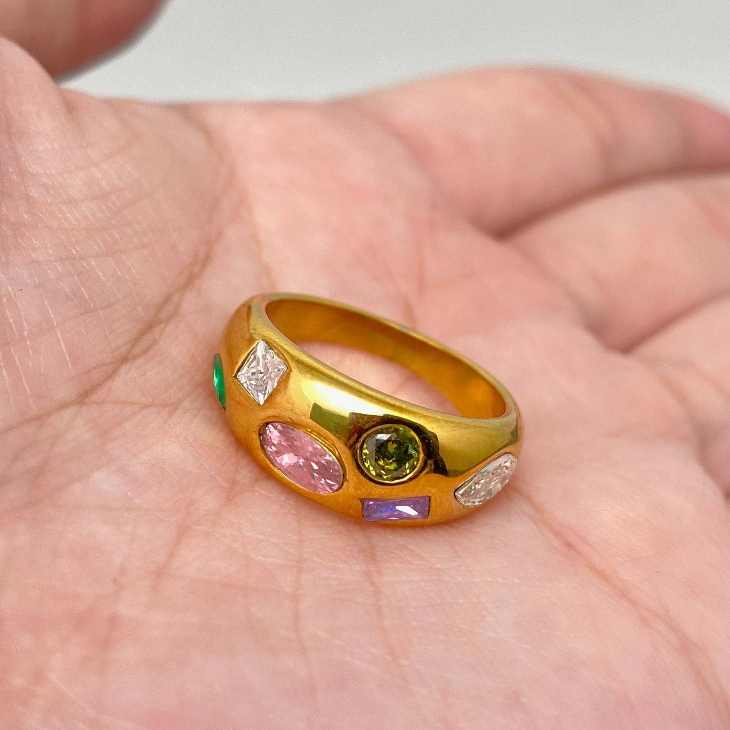 Colorful 18K Gold Ring