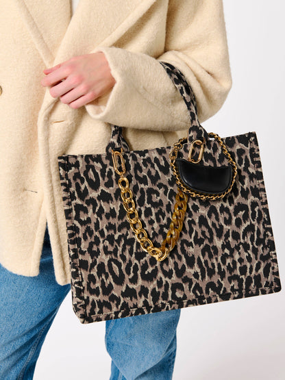 CHAIN BAG CHARM: BROWN