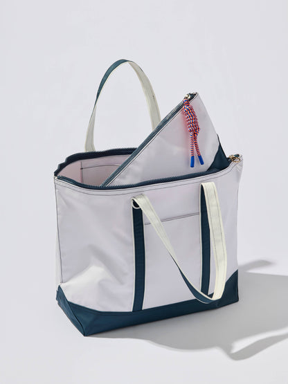 PORT WATER RESISTANT ZIP POUCH: WHITE